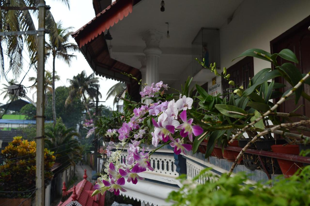Dream Catcher Home Stay Kochi エクステリア 写真