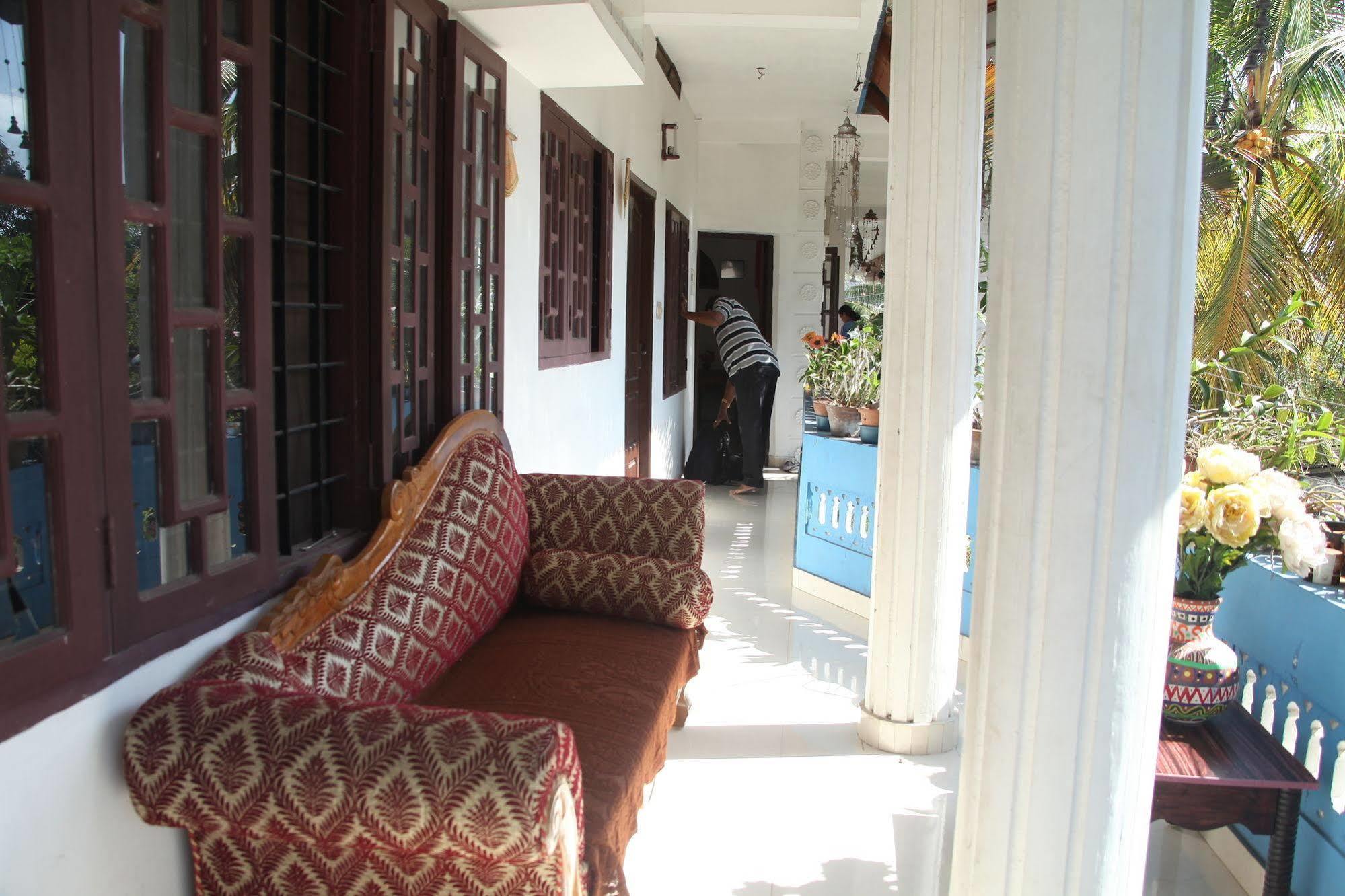 Dream Catcher Home Stay Kochi エクステリア 写真