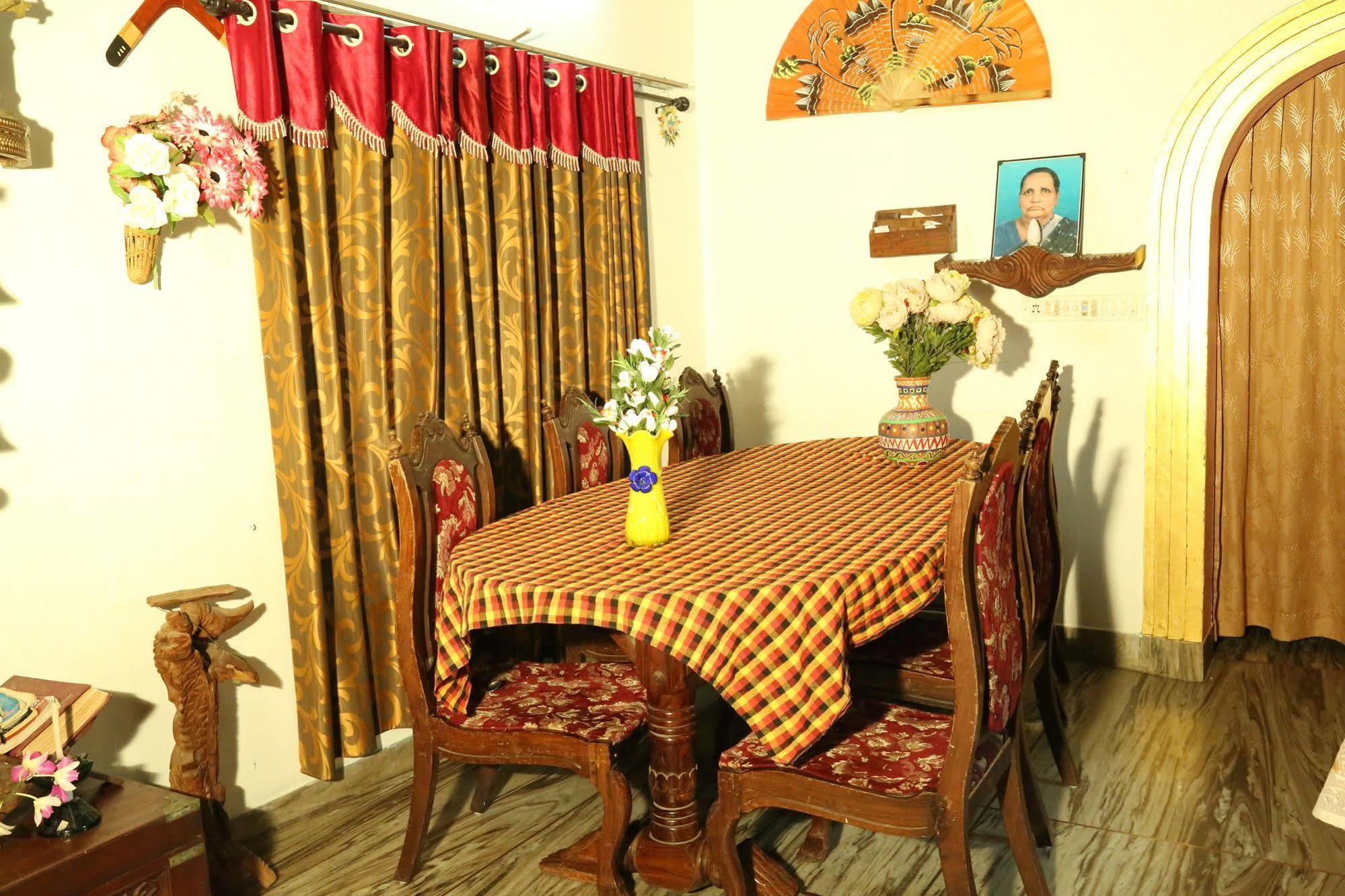 Dream Catcher Home Stay Kochi エクステリア 写真