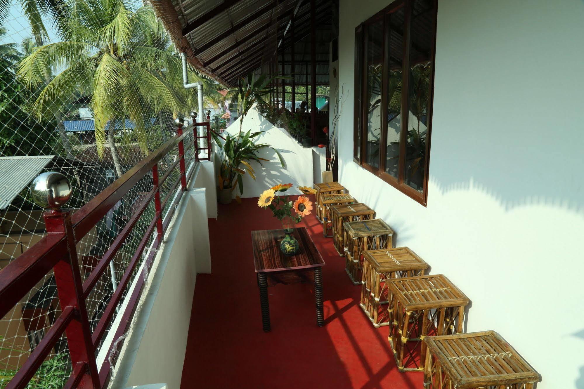 Dream Catcher Home Stay Kochi エクステリア 写真