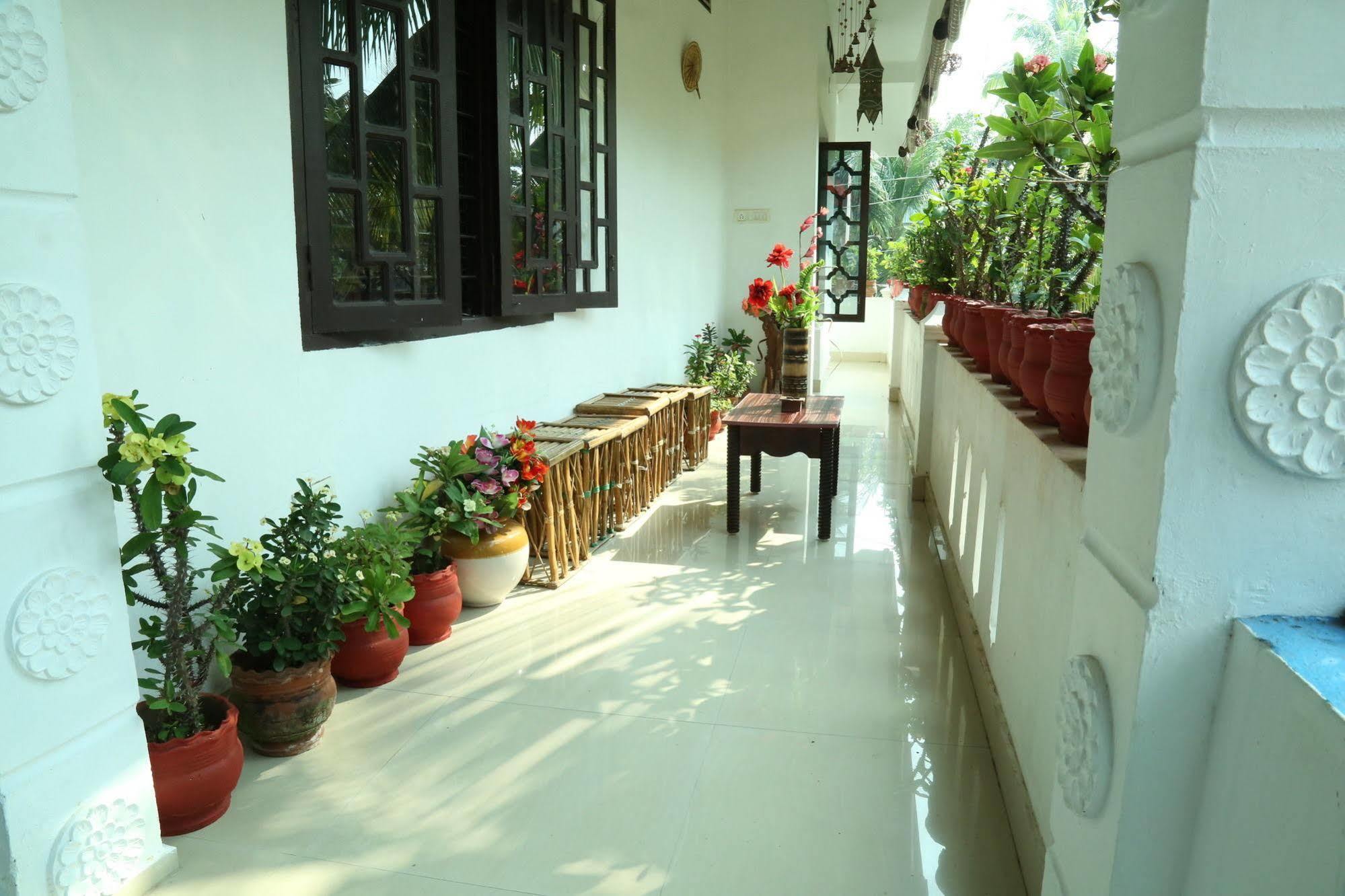 Dream Catcher Home Stay Kochi エクステリア 写真
