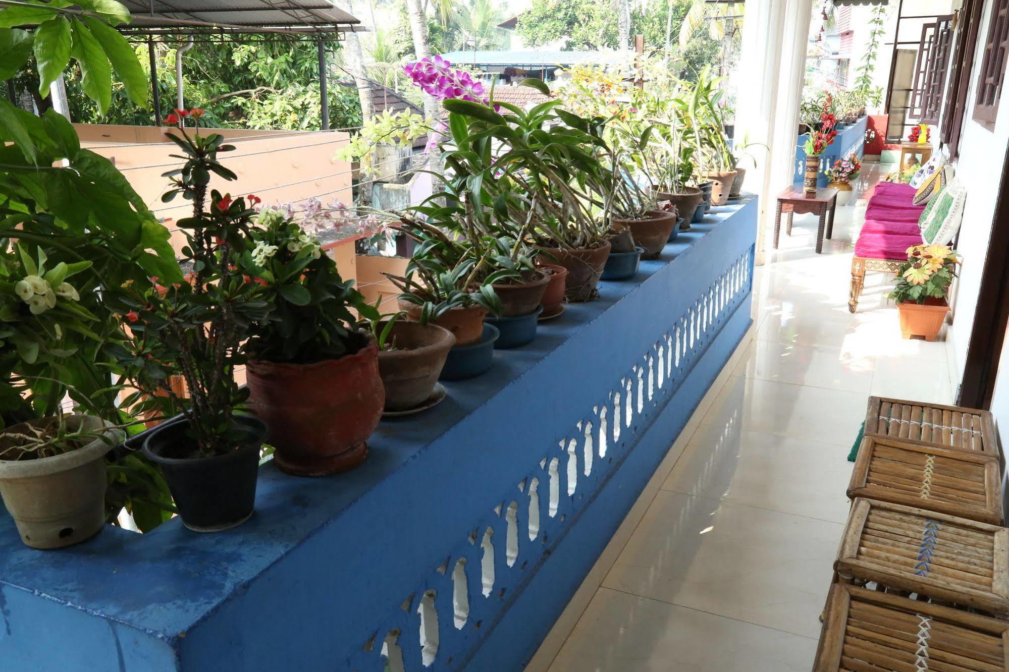 Dream Catcher Home Stay Kochi エクステリア 写真